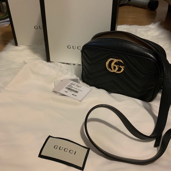 Gucci Handbags - Authentic Gucci marmont mini camera bag
